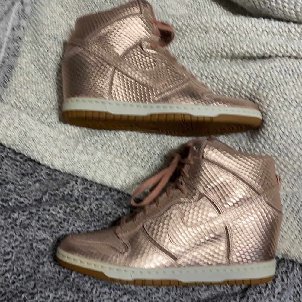 Nike Dunk Sky High- Rose Gold